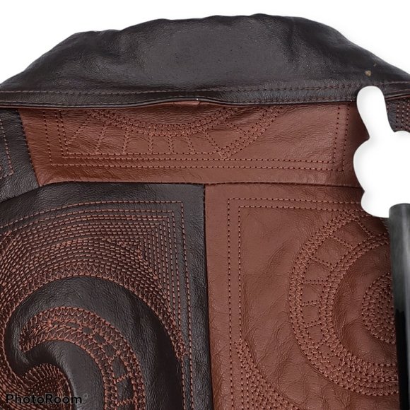 Bubble Well Women's Leather Embossed Fur Jacket Hoodie Medium - Picture 5 of 16